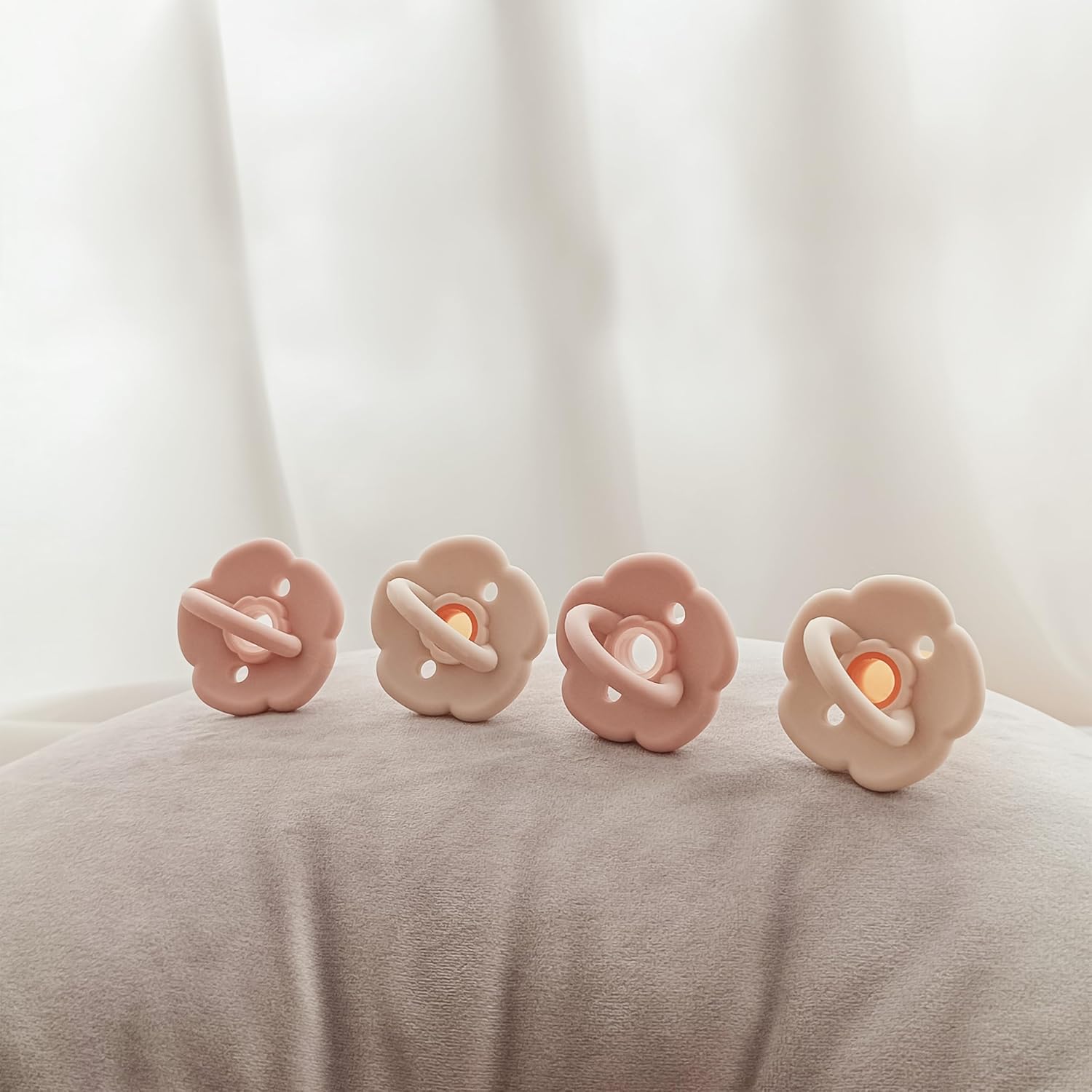Moonkie  Silicone Pacifier Set