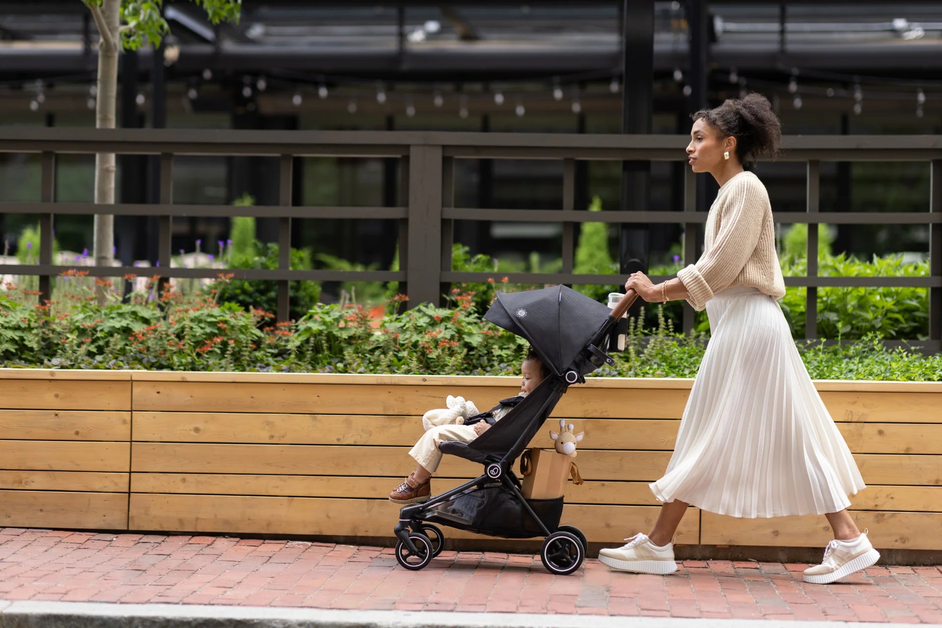 evenflo hummingbird ultra-lightweight carbon fiber stroller crest gray
